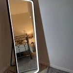 Apartman 3 Bedrooms And Living In *
