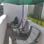 3 Bedrooms And Living In * Pozsony