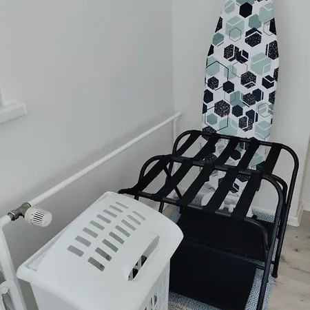 アパート 3 Bedrooms And Living In *